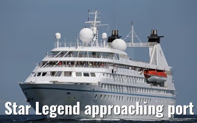 Star Legend approaching port of Travemuende 01. August 2015