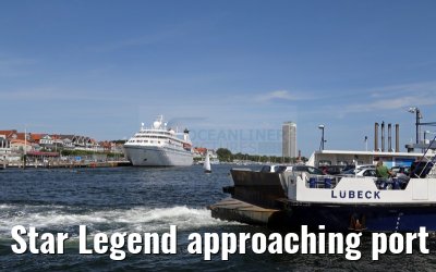Star Legend approaching port of Travemuende 01. August 2015