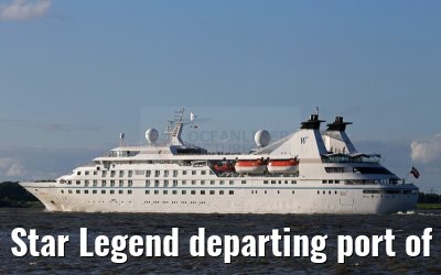 Star Legend departing port of Hamburg 31. July 2015