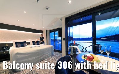 Balcony suite 306 with bed light VIVA Moments