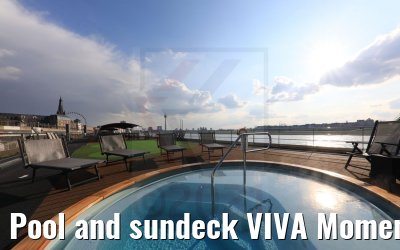 Pool and sundeck VIVA Moments