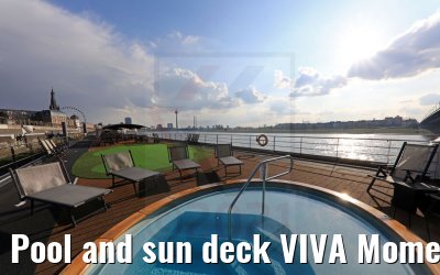 Pool and sun deck VIVA Moments