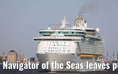 Navigator of the Seas leaves port of Hamburg after her maiden call 29.05.2018
