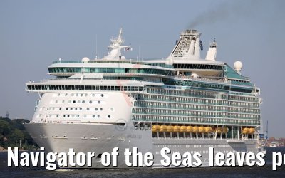 Navigator of the Seas leaves port of Hamburg after her maiden call 29.05.2018