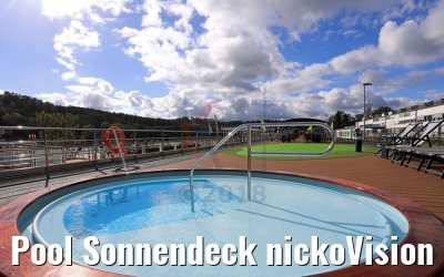 Pool Sonnendeck nickoVision