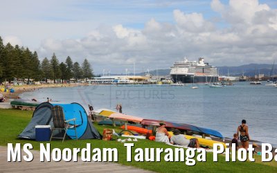 MS Noordam Tauranga Pilot Bay Beach