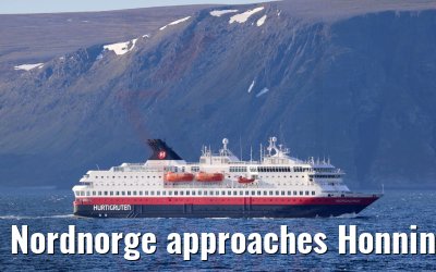 Nordnorge approaches Honningsvag 23.06.2022