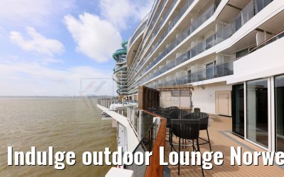Indulge outdoor Lounge Norwegian Aqua
