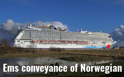 Ems conveyance of Norwegian Breakaway - 13th March 2013