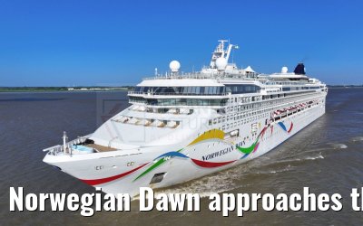 Norwegian Dawn approaches the port of Hamburg 16.07.2023