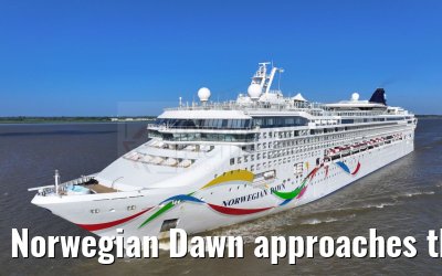 Norwegian Dawn approaches the port of Hamburg 16.07.2023