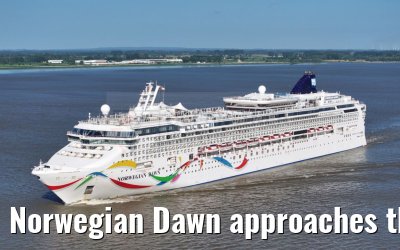 Norwegian Dawn approaches the port of Hamburg 16.07.2023