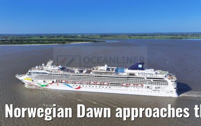 Norwegian Dawn approaches the port of Hamburg 16.07.2023