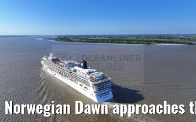 Norwegian Dawn approaches the port of Hamburg 16.07.2023