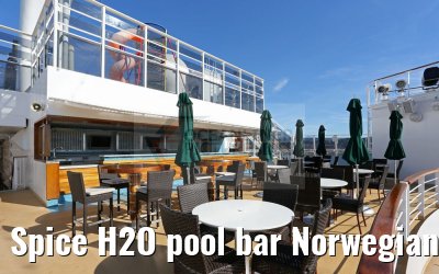 Spice H2O pool bar Norwegian Epic