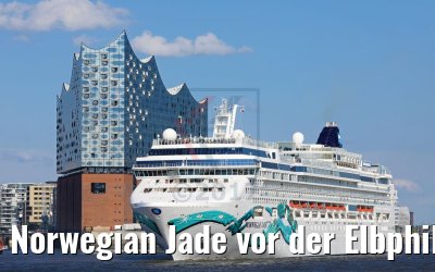 Norwegian Jade vor der Elbphilharmonie Hamburg 04.06.2017