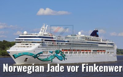 Norwegian Jade vor Finkenwerder am 04.06.2017