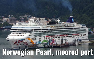 Norwegian Pearl, moored port of Juneau, Alaska, 26.08.2008
