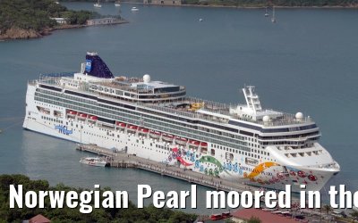 Norwegian Pearl moored in the port of Charlotte Amalie, St. Thomas, November 2010