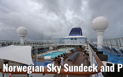 Norwegian Sky Sundeck and Pools