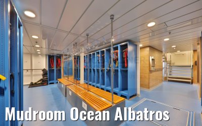 Mudroom Ocean Albatros