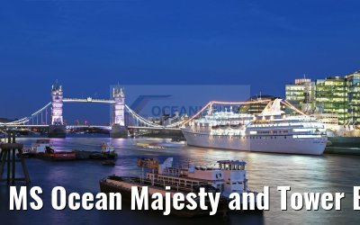 MS Ocean Majesty and Tower Bridge at dusk 01.09.2016