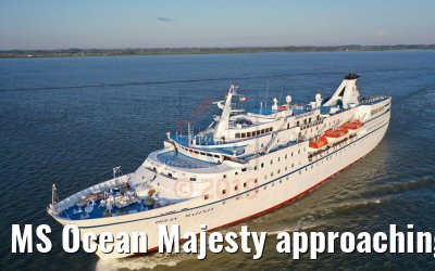 MS Ocean Majesty approaching port of Hamburg 20.08.2019