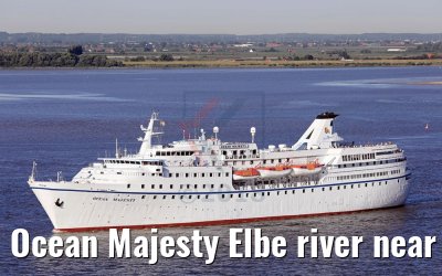 Ocean Majesty Elbe river near Blankenese 07.08.2018