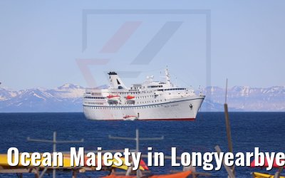 Ocean Majesty in Longyearbyen 25.06.2022