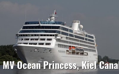 MV Ocean Princess, Kiel Canal, 27. July 2013