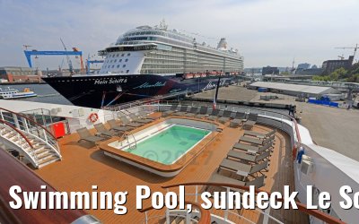 Swimming Pool, sundeck Le Soleal