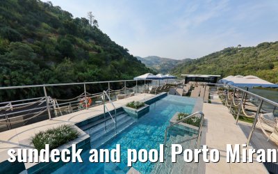 sundeck and pool Porto Mirante, Douro river 06.08.2025