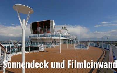 Sonnendeck und Filmleinwand Regal Princess 30.04.2015