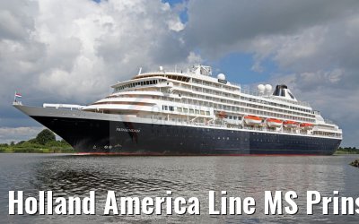 Holland America Line MS Prinsendam Kiel Canal transit 02.08.2016
