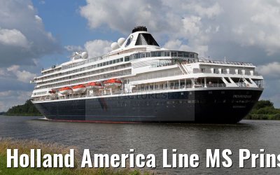 Holland America Line MS Prinsendam Kiel Canal transit 02.08.2016