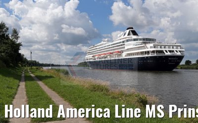 Holland America Line MS Prinsendam Kiel Canal transit 02.08.2016