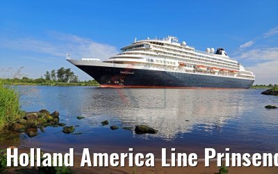 Holland America Line Prinsendam Kiel Canal transit 14.07.2017