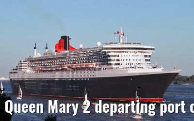 Queen Mary 2 departing port of Hamburg, 08. May 2011