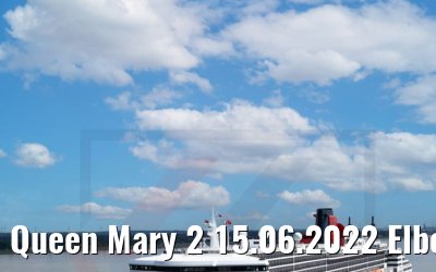 Queen Mary 2 15.06.2022 Elbe river Brunsbuettel