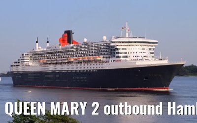 QUEEN MARY 2 outbound Hamburg - May 20, 2012
