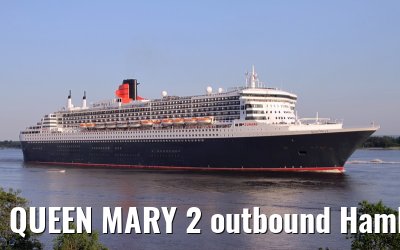 QUEEN MARY 2 outbound Hamburg - May 20, 2012