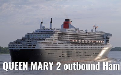 QUEEN MARY 2 outbound Hamburg - May 20, 2012