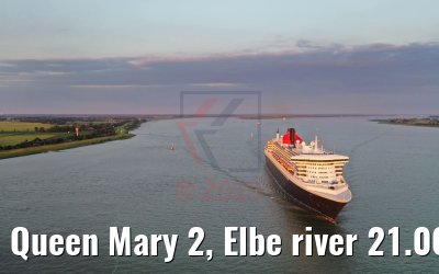 Queen Mary 2, Elbe river 21.06.2019