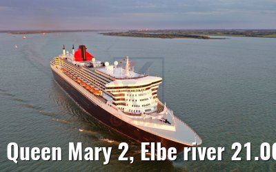 Queen Mary 2, Elbe river 21.06.2019