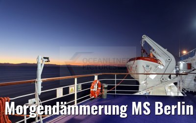 Morgendämmerung MS Berlin im Roten Meer 05.01.2016