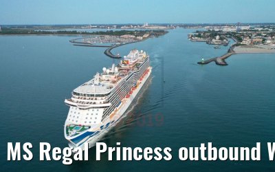 MS Regal Princess outbound Warnemuende Cruiseport 29.05.2019