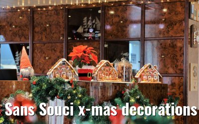 Sans Souci x-mas decorations Foyer