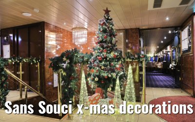 Sans Souci x-mas decorations Foyer