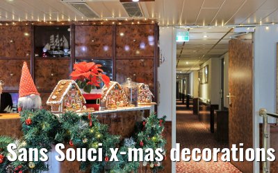 Sans Souci x-mas decorations Foyer