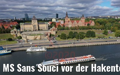 MS Sans Souci vor der Hakenterrasse in Stettin 06.10.2020